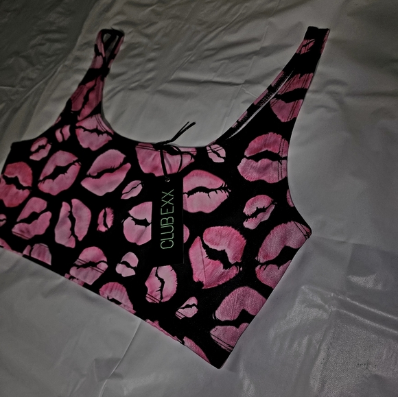 NWT Dolls Kill Sexy Pink Puckered Lips Sports Bra Or Crop Top - Picture 6 of 8
